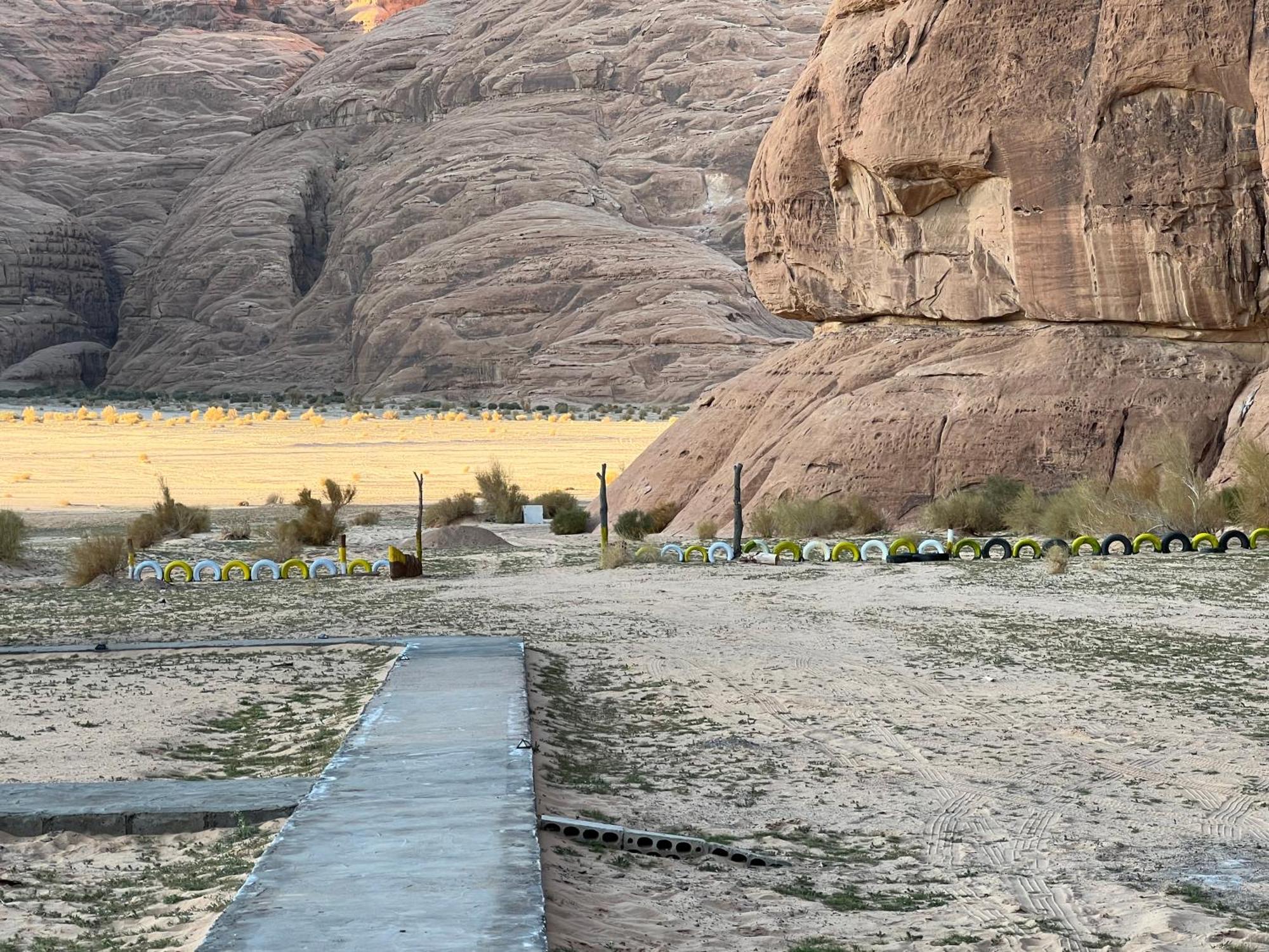 Scarlet Luxury Camp Wadi Rum Exterior foto