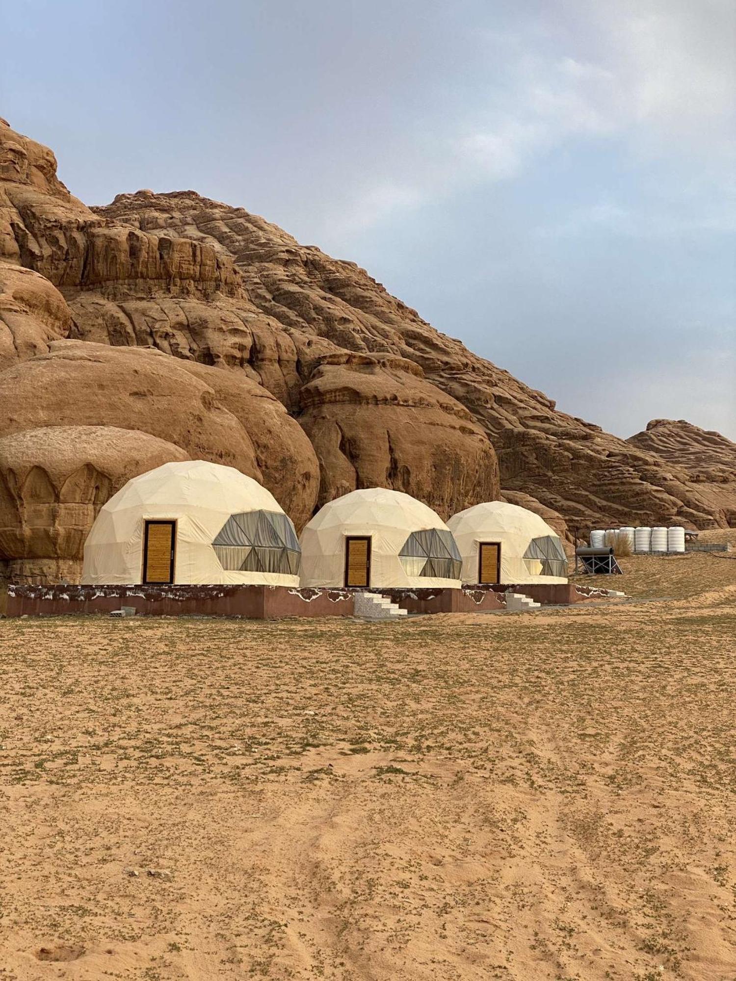 Scarlet Luxury Camp Wadi Rum Exterior foto