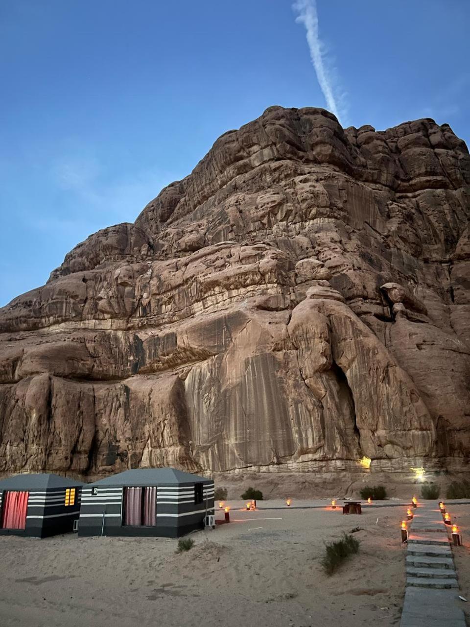 Scarlet Luxury Camp Wadi Rum Exterior foto