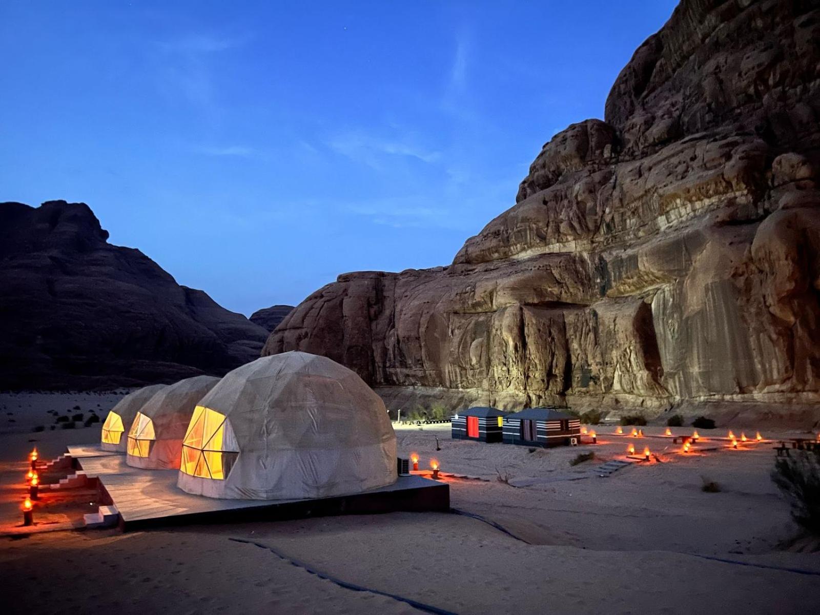 Scarlet Luxury Camp Wadi Rum Exterior foto